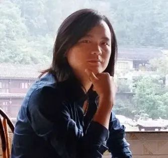 DƬ